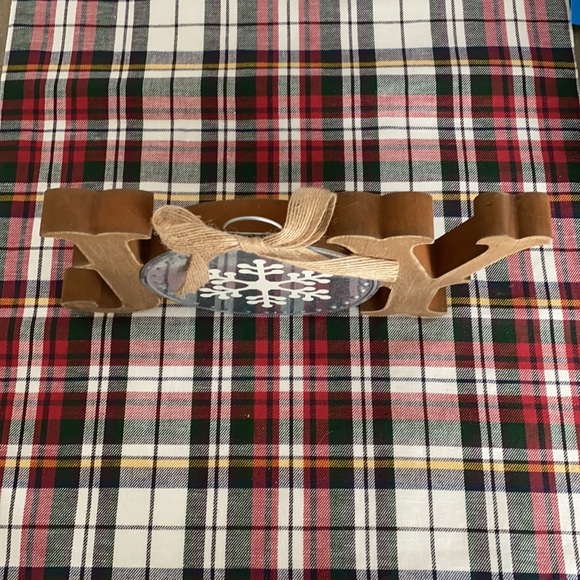 Holiday/Christmas “JOY” sign - wooden and galvanized silver materials - Picture 2 of 6